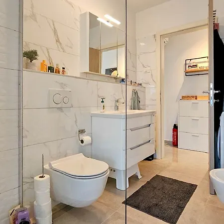 Luxus Nur 300 Meter Zum Strand Mit Pool, Liegen, Grill, Privatparkplatz Apartamento