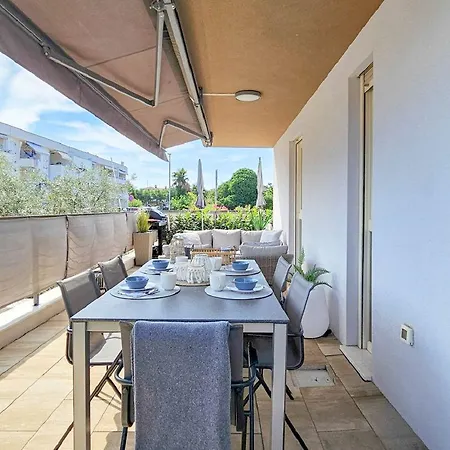 Apartamento Luxus Nur 300 Meter Zum Strand Mit Pool, Liegen, Grill, Privatparkplatz