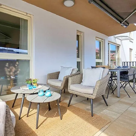 Luxus Nur 300 Meter Zum Strand Mit Pool, Liegen, Grill, Privatparkplatz * Novigrad Istria